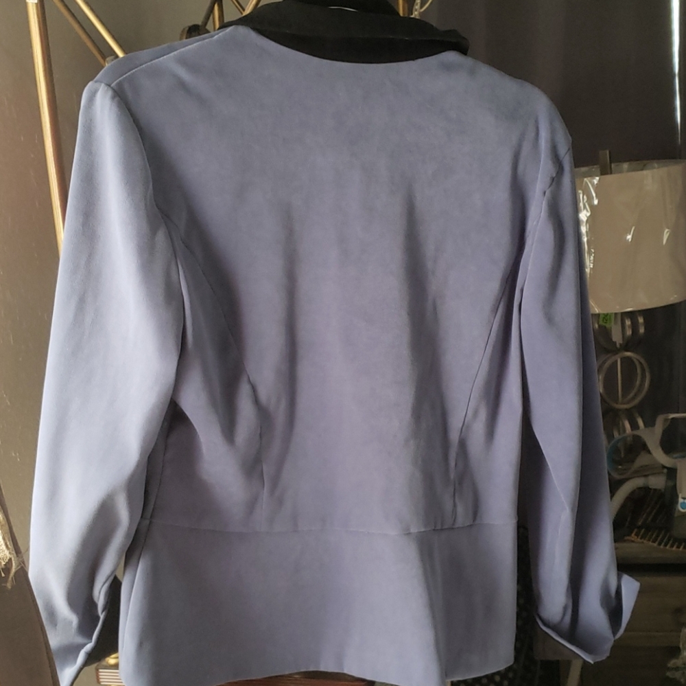 Women's top ๐ - Picture 4 of 4